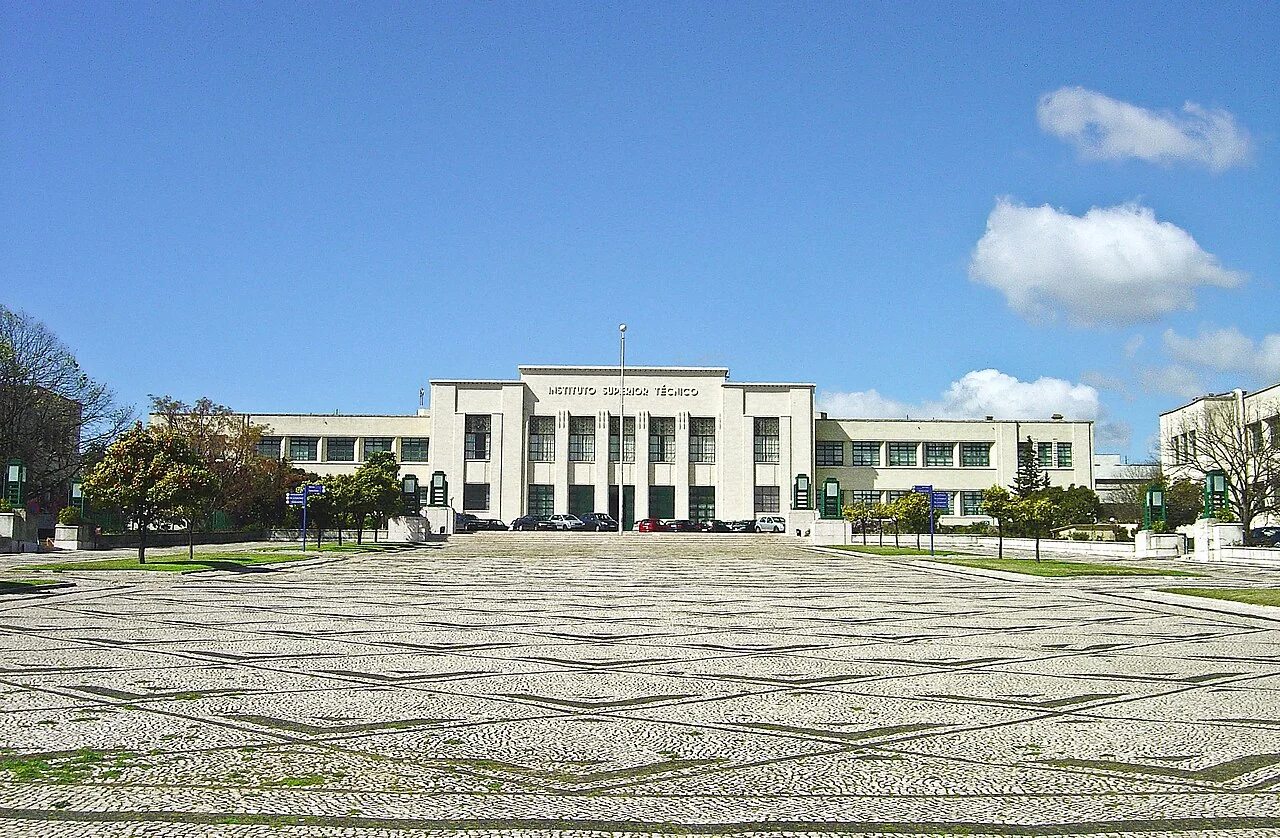 Pavilhão Central do Instituto Superior Técnico, no campus da Alameda, em Lisboa.
